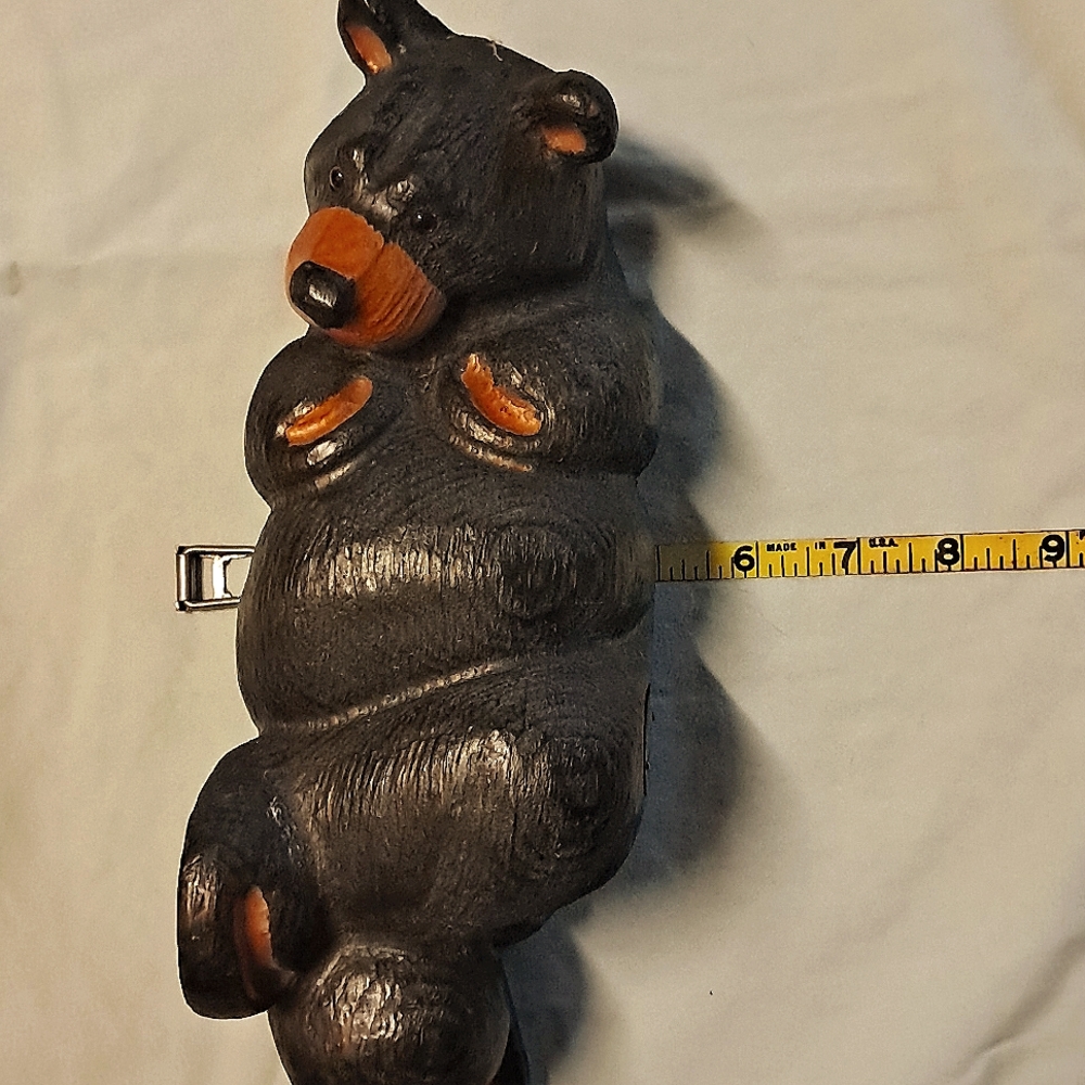 Big Sky Bears carved Solid Western Pine Wood Bear Sculpture. - Picture 11 of 12
